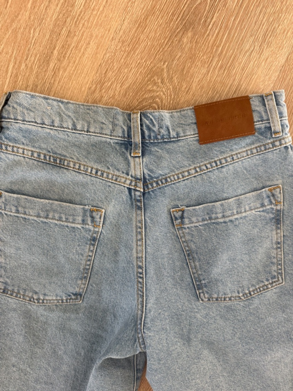 FREE PEOPLE cut off Jean shorts, Bermuda shorts - Picture 5 of 9